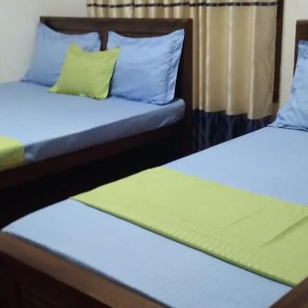Impress Holiday Home Анурадхапура Екстериор снимка