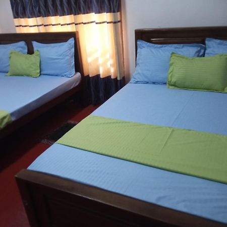 Impress Holiday Home Анурадхапура Стая снимка