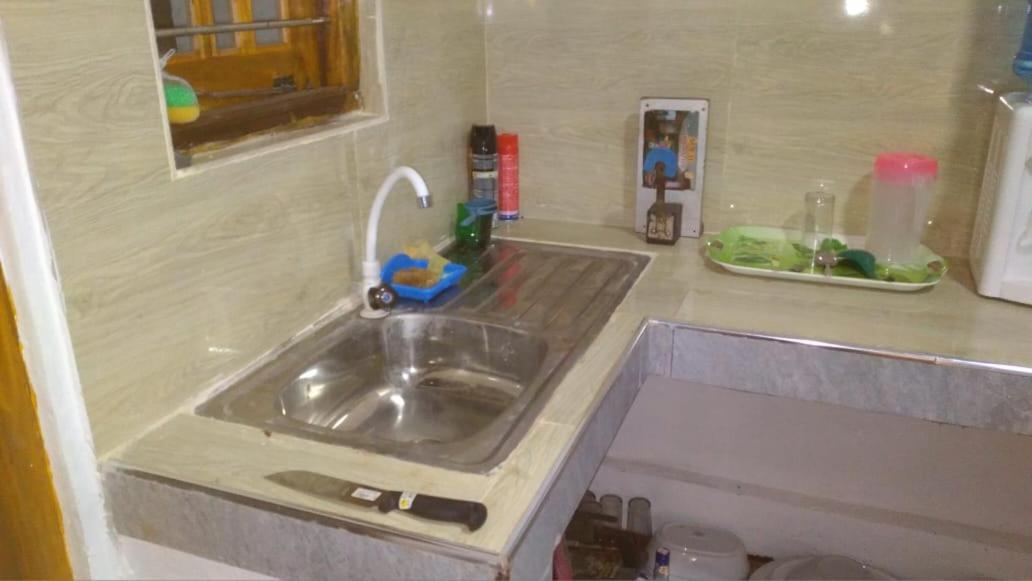 Impress Holiday Home Анурадхапура Екстериор снимка