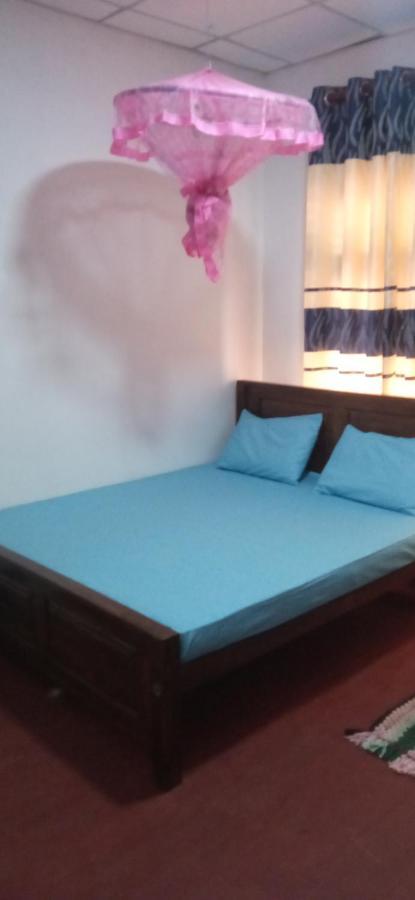 Impress Holiday Home Анурадхапура Екстериор снимка