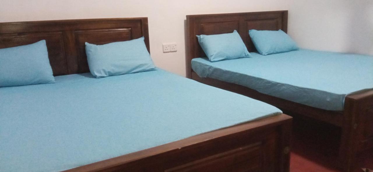 Impress Holiday Home Анурадхапура Екстериор снимка