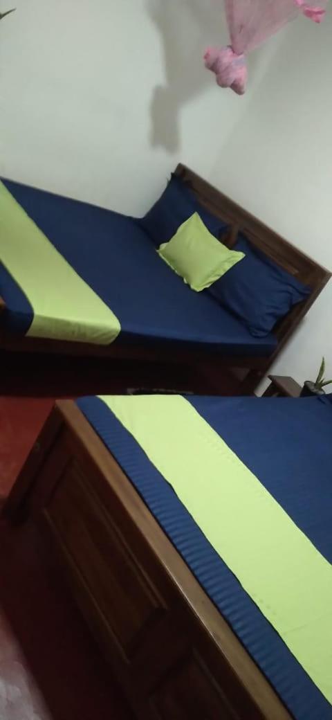 Impress Holiday Home Анурадхапура Екстериор снимка