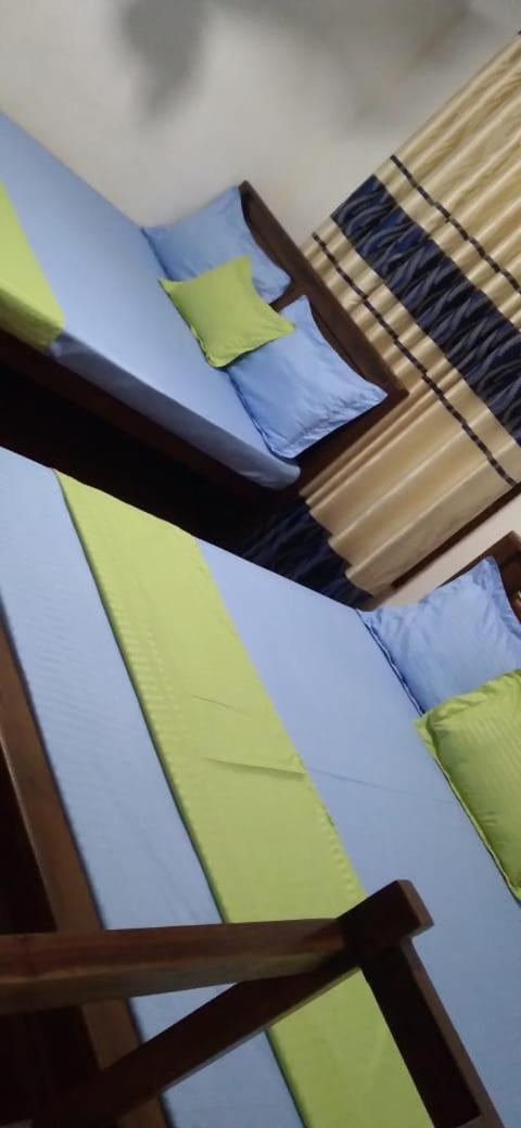 Impress Holiday Home Анурадхапура Екстериор снимка
