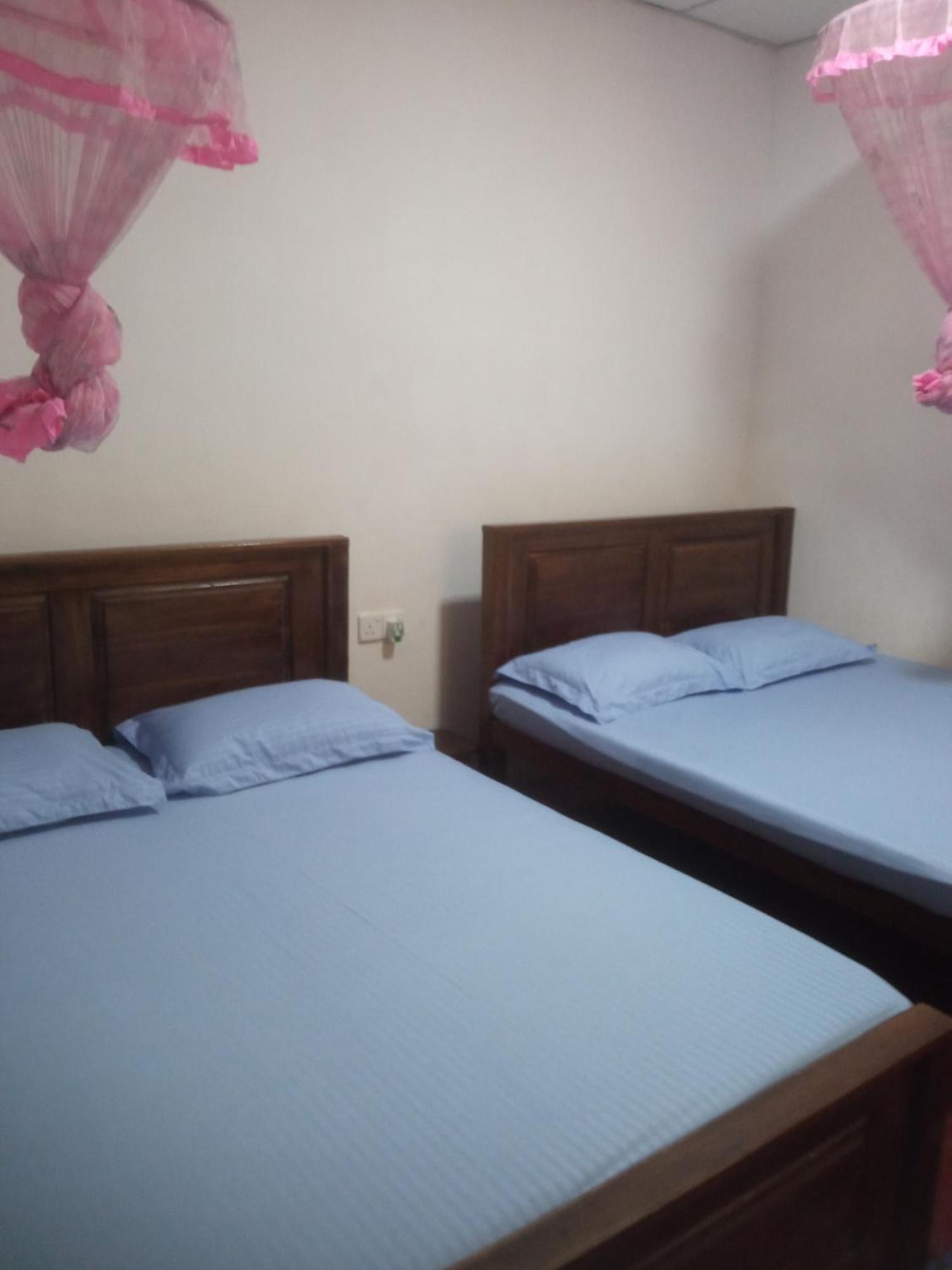 Impress Holiday Home Анурадхапура Екстериор снимка
